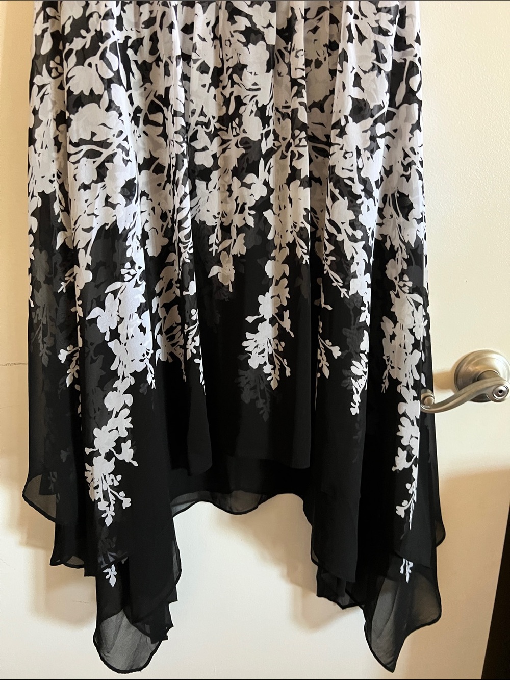 White House Black Market Black and White Strapless Floral Handkerchief Dress - Picture 3 of 6